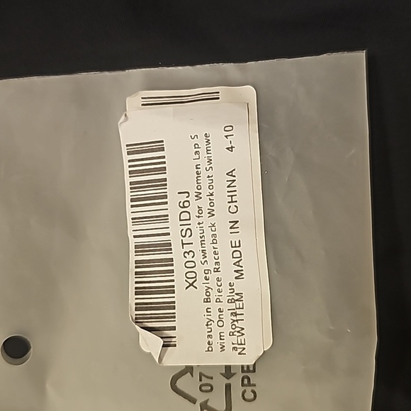 Swimsuit - Picture 9 of 10